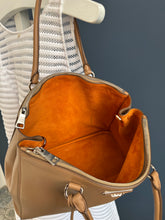 Lade das Bild in den Galerie-Viewer, PRADA GALLERIA