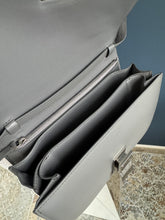 Lade das Bild in den Galerie-Viewer, CÉLINE BOX