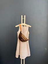 Lade das Bild in den Galerie-Viewer, LOUIS VUITTON BUMBAG