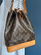 Lade das Bild in den Galerie-Viewer, LOUIS VUITTON NOÉ GRANDE