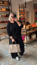 Lade das Bild in den Galerie-Viewer, LOUIS VUITTON W TOTE