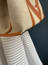 Lade das Bild in den Galerie-Viewer, MCM SHOPPER