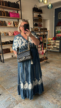 Lade das Bild in den Galerie-Viewer, CHANEL 2.55