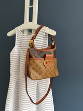 Lade das Bild in den Galerie-Viewer, LOUIS VUITTON DAUPHINE HOBO