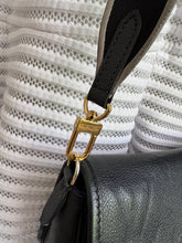 Lade das Bild in den Galerie-Viewer, LOUIS VUITTON DIANE