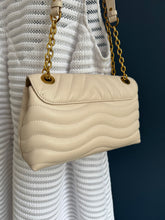Lade das Bild in den Galerie-Viewer, LOUIS VUITTON NEW WAVE CHAIN