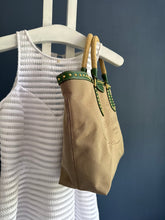 Lade das Bild in den Galerie-Viewer, PRADA BAG