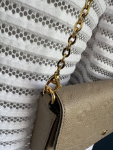 Lade das Bild in den Galerie-Viewer, LOUIS VUITTON FÉLICIE