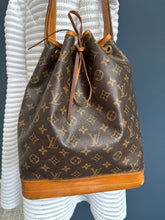 Lade das Bild in den Galerie-Viewer, LOUIS VUITTON NOÉ GRANDE