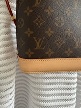 Lade das Bild in den Galerie-Viewer, LOUIS VUITTON ALMA RUCKSACK