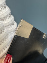 Lade das Bild in den Galerie-Viewer, CHANEL CLUTCH
