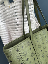 Lade das Bild in den Galerie-Viewer, MCM TONI SHOPPER