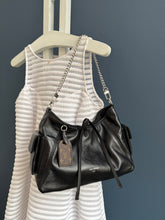 Lade das Bild in den Galerie-Viewer, LOUIS VUITTON CARRYALL CARGO VIBE