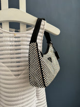 Lade das Bild in den Galerie-Viewer, PRADA RE-EDITION CRYSTAL