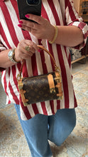 Lade das Bild in den Galerie-Viewer, LOUIS VUITTON SIDE TRUNK PM