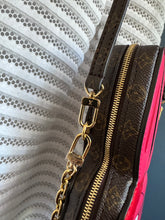 Lade das Bild in den Galerie-Viewer, LOUIS VUITTON X SUN YITIAN RABBIT