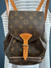 Lade das Bild in den Galerie-Viewer, LOUIS VUITTON MONTSOURIS MM