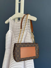 Lade das Bild in den Galerie-Viewer, LOUIS VUITTON MARCEAU