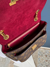 Lade das Bild in den Galerie-Viewer, LOUIS VUITTON PASSY