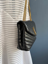 Lade das Bild in den Galerie-Viewer, YSL LOULOU MEDIUM