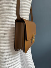 Lade das Bild in den Galerie-Viewer, CÉLINE BOX