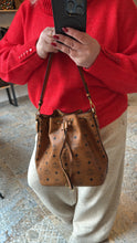 Lade das Bild in den Galerie-Viewer, MCM BEUTEL