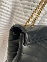 Lade das Bild in den Galerie-Viewer, YSL LOULOU LARGE