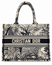 Lade das Bild in den Galerie-Viewer, DIOR TOTE BOOK MEDIUM