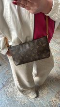 Lade das Bild in den Galerie-Viewer, LOUIS VUITTON TROTTRUR
