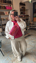 Lade das Bild in den Galerie-Viewer, CHANEL FANNY PACK