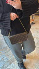 Lade das Bild in den Galerie-Viewer, LOUIS VUITTON FAVORITE