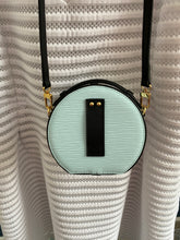 Lade das Bild in den Galerie-Viewer, LOUIS VUITTON MINI BOÎTE CHAPEAU EPI