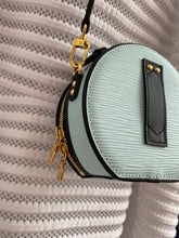 Lade das Bild in den Galerie-Viewer, LOUIS VUITTON MINI BOÎTE CHAPEAU EPI