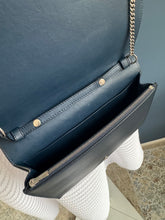Lade das Bild in den Galerie-Viewer, CÉLINE FRAME EVENING CLUTCH
