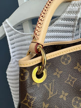 Lade das Bild in den Galerie-Viewer, LOUIS VUITTON ARTSY MM
