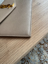 Lade das Bild in den Galerie-Viewer, YSL CLUTCH
