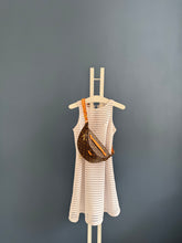 Lade das Bild in den Galerie-Viewer, LOUIS VUITTON BUMBAG
