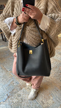 Lade das Bild in den Galerie-Viewer, MCM BEUTEL
