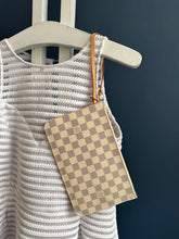 Lade das Bild in den Galerie-Viewer, LOUIS VUITTON CLUTCH
