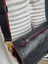 Lade das Bild in den Galerie-Viewer, LOUIS VUITTON MÉTIS
