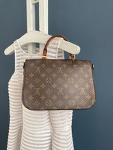 Lade das Bild in den Galerie-Viewer, LOUIS VUITTON VAUGIRARD
