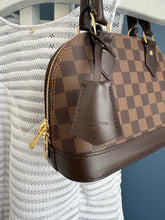 Lade das Bild in den Galerie-Viewer, LOUIS VUITTON ALMA BB

