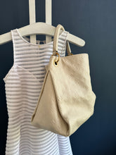 Lade das Bild in den Galerie-Viewer, LOUIS VUITTON ARTSY EMPTREINTE
