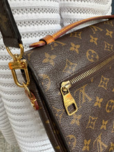 Lade das Bild in den Galerie-Viewer, LOUIS VUITTON MÉTIS
