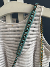 Lade das Bild in den Galerie-Viewer, CHANEL 19 DENIM ROUND CLUTCH
