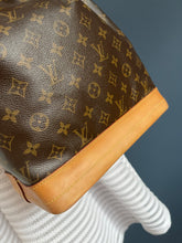 Lade das Bild in den Galerie-Viewer, LOUIS VUITTON NOÉ GRANDE
