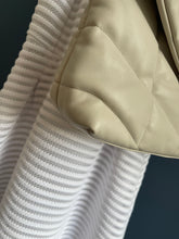 Lade das Bild in den Galerie-Viewer, YSL PUFFER MEDIUM
