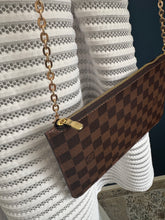Lade das Bild in den Galerie-Viewer, LOUIS VUITTON CLUTCH
