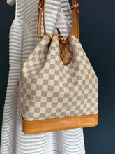 Lade das Bild in den Galerie-Viewer, LOUIS VUITTON NOÉ GRANDE
