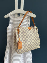 Lade das Bild in den Galerie-Viewer, LOUIS VUITTON GRACEFUL PM
